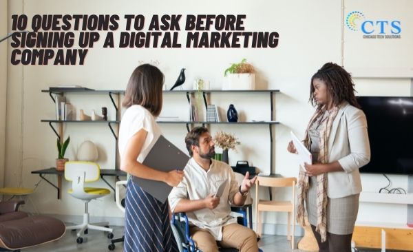 A person talking to Digital Marketing Agents