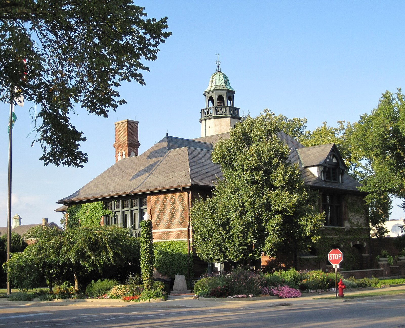 Lake Forest, Illinois — served by Chicago Tech Solutions